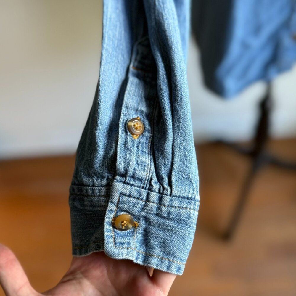Forever 21 – Premium Denim Button-Down Chambray Shirt – Size S - Picture 2 of 7